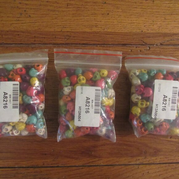 Lot 200+multi Color Colorful 8x10mm Carved Stone Skull Beads Howlite Jewelry - Picture 1 of 9